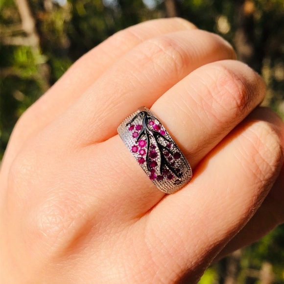 White Sapphire Sterling Silver Diamond Ring - Picture 2 of 7